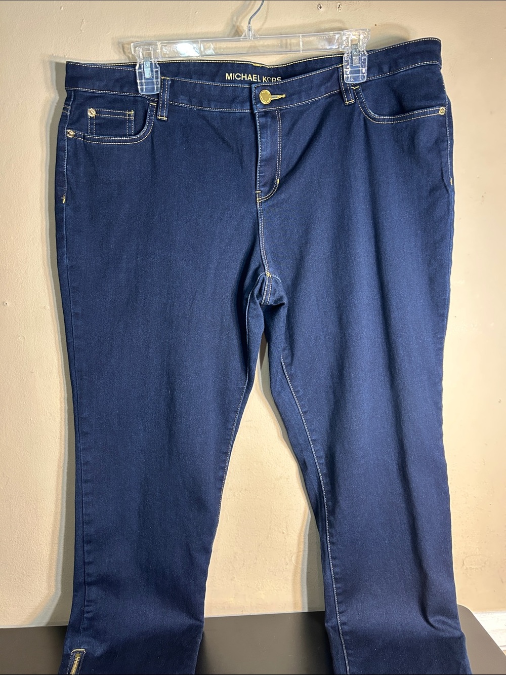 Michael Kors Women's Dark Blue Straight-Leg Jeans Size 16